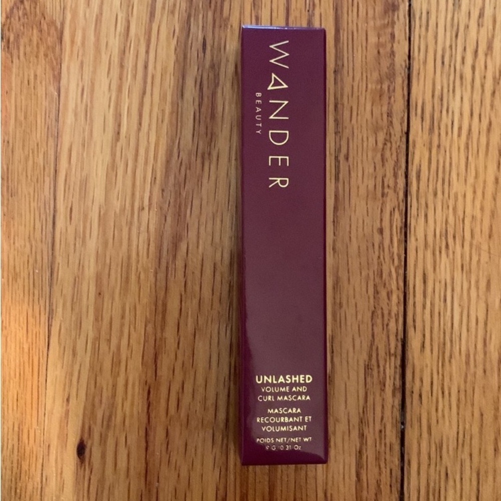 ๐HP๐ NWT WANDER BEAUTY AWARD WINNING UNLASHED VOLUME & CURL MASCARA Sealed Box - Picture 4 of 5